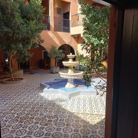 阿伊特本哈杜 潭玛达科特旅馆酒店 外观 照片